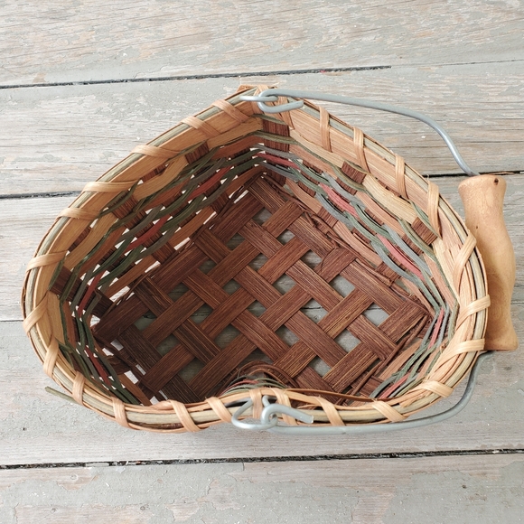 Heart Wicker Basket 4"x8" Vintage Rattan Boho Raffia Straw Handle Cottagecore - Picture 2 of 8
